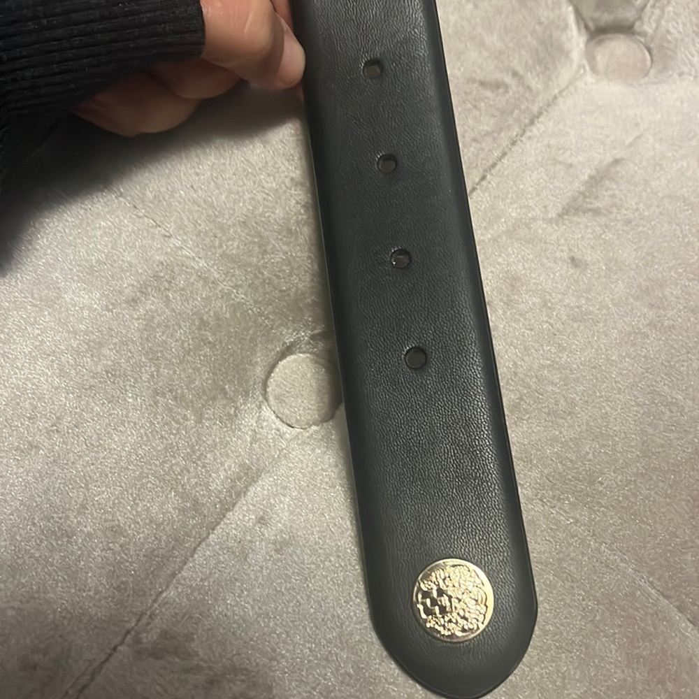 Vince Camuto black belt with gold hardware, new - Picture 6 of 7